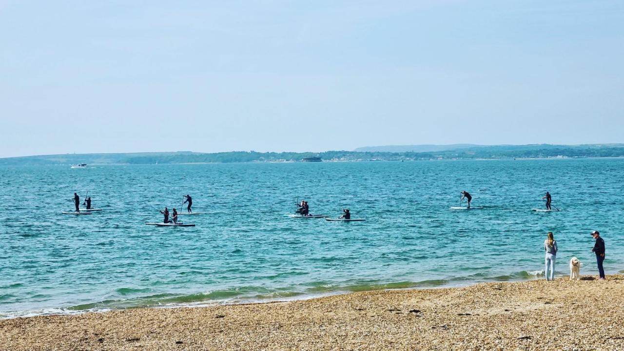 Southsea Escape - Coastal - 2 Double Bedrooms Apartment *