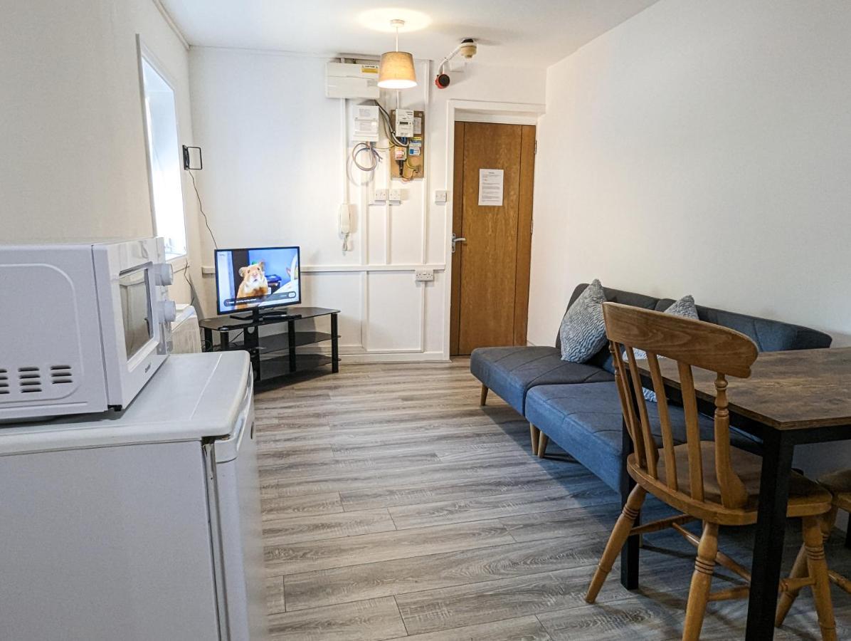 Cozy - With Private Kitchens & Bathrooms Apartment Portsmouth