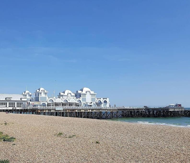 3 Bedroom Getaway, Sleeps 6 * Portsmouth