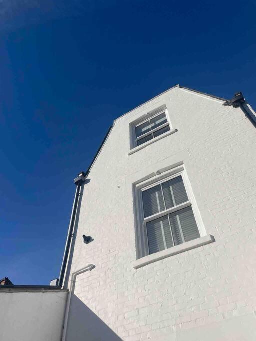 Holiday home A Charming In The Heart Of Southsea