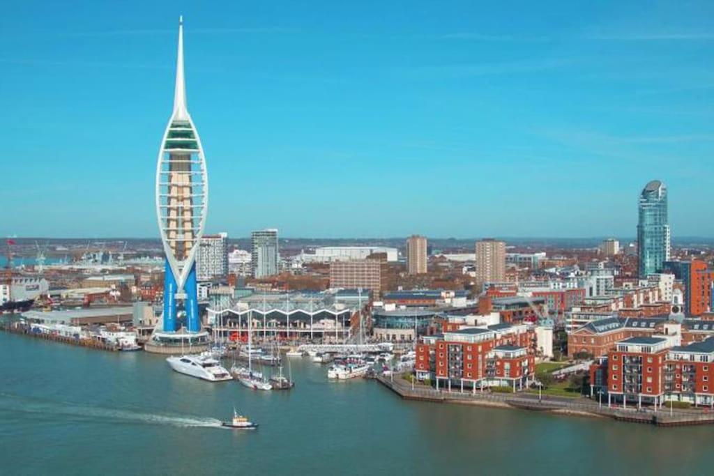 Apartment 3 Bedroom Getaway, Sleeps 6 Portsmouth