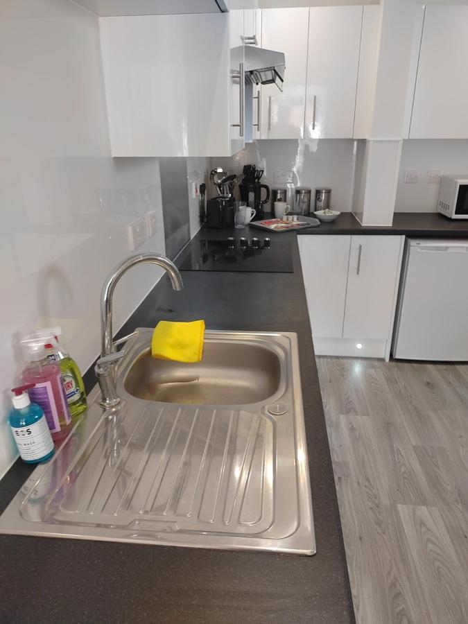 Apartment Quality Modern Southsea Garden Sleeps 4 People Portsmouth