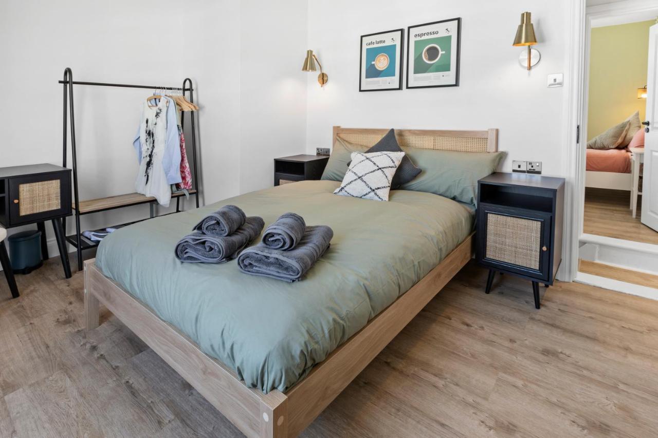 Holiday home Cosy & Bright With Backyard In Southsea Portsmouth