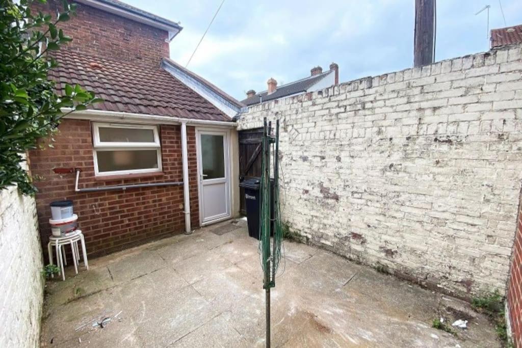 Holiday home Town House Less Than 20 Mins Walk To The