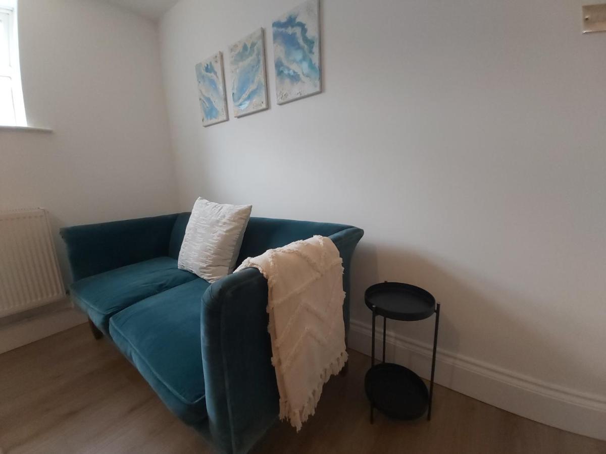 Renovated Seaside Apartment