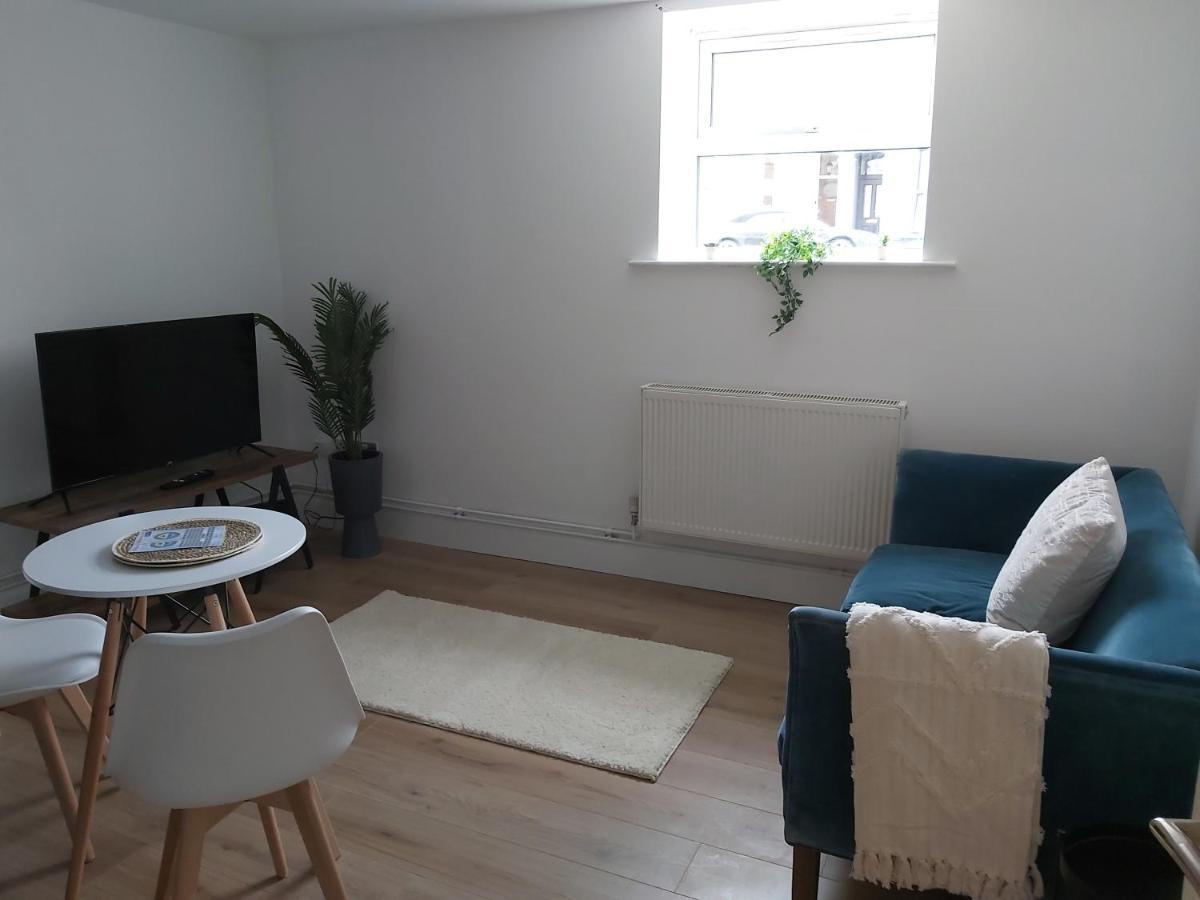 Apartment Renovated Seaside Portsmouth