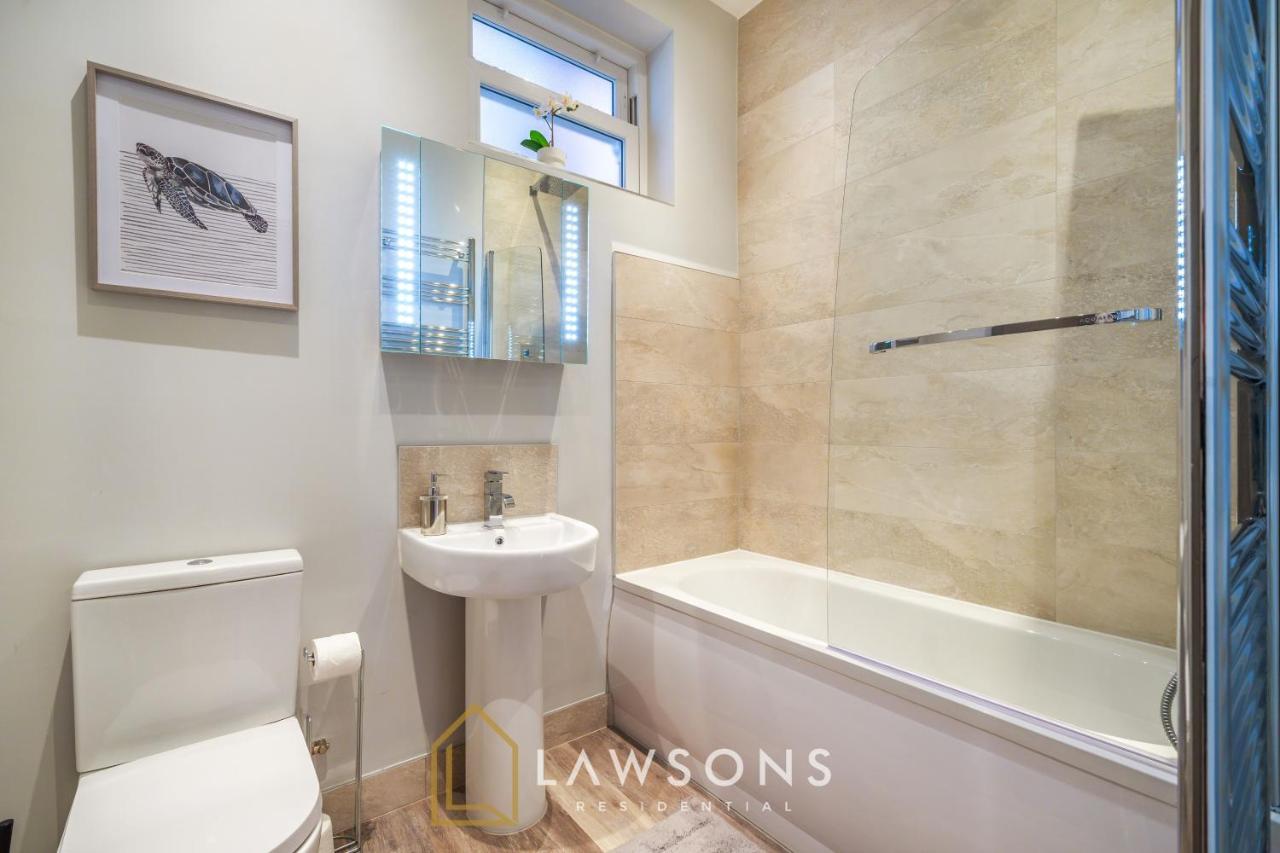 Executive Living By Lawsons 3 Bed, 3 Bath *