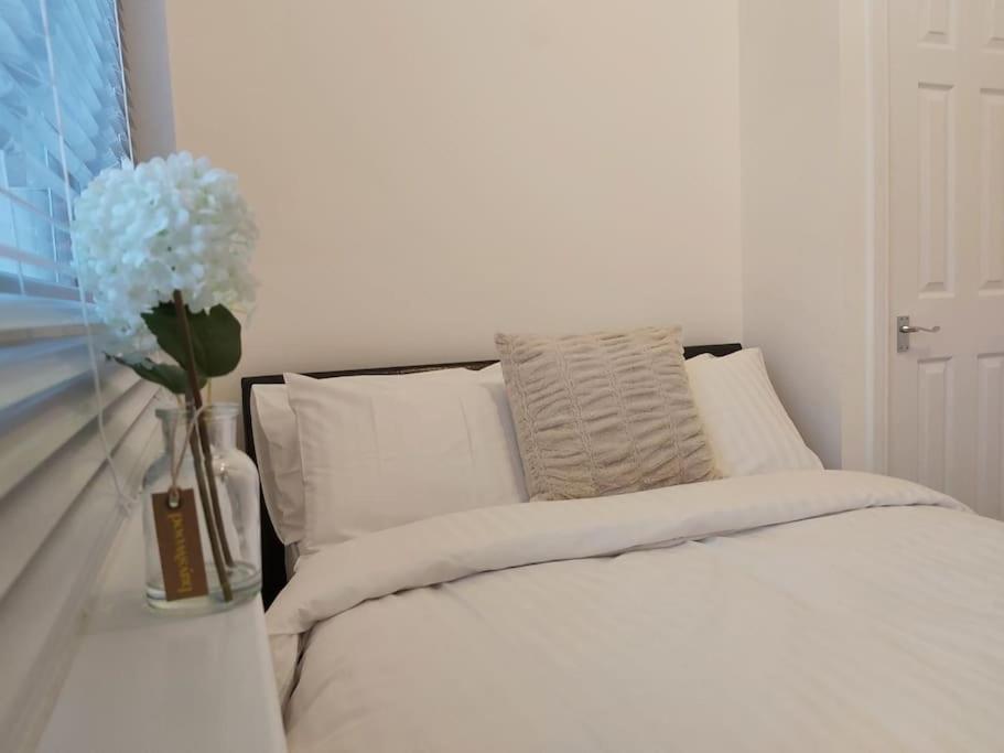 Flat 7 - Newly Renovated * Portsmouth