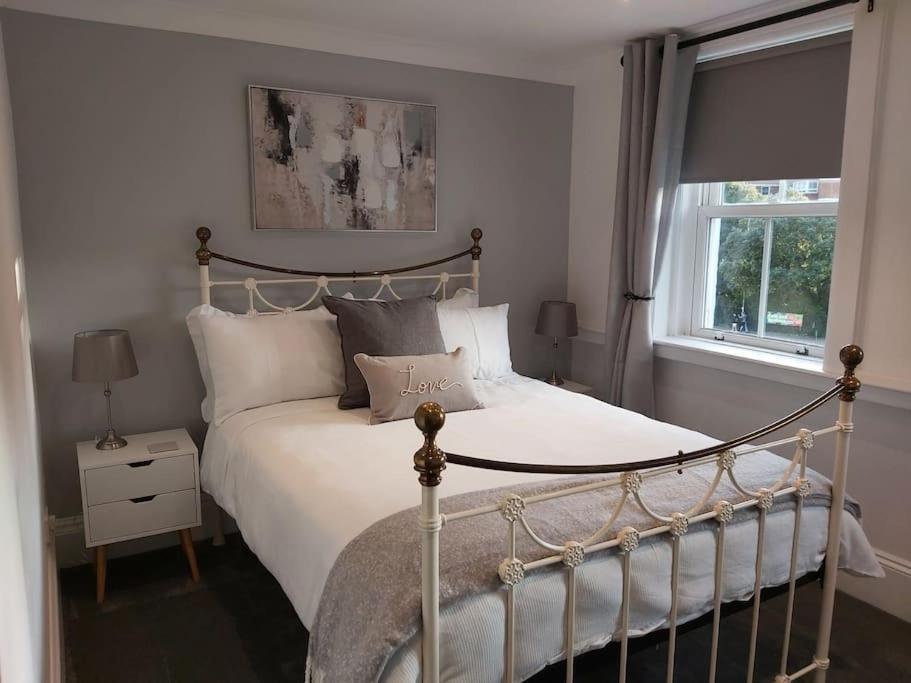 #4 The Quirky Quarters Apartment Portsmouth