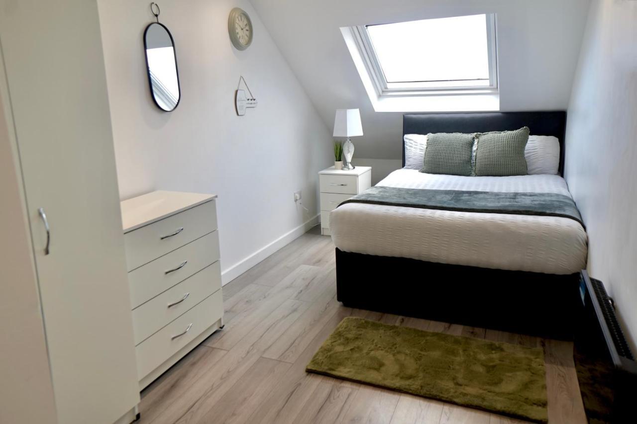 Luxury 2 Bedroom Southsea - Free Parking Portsmouth