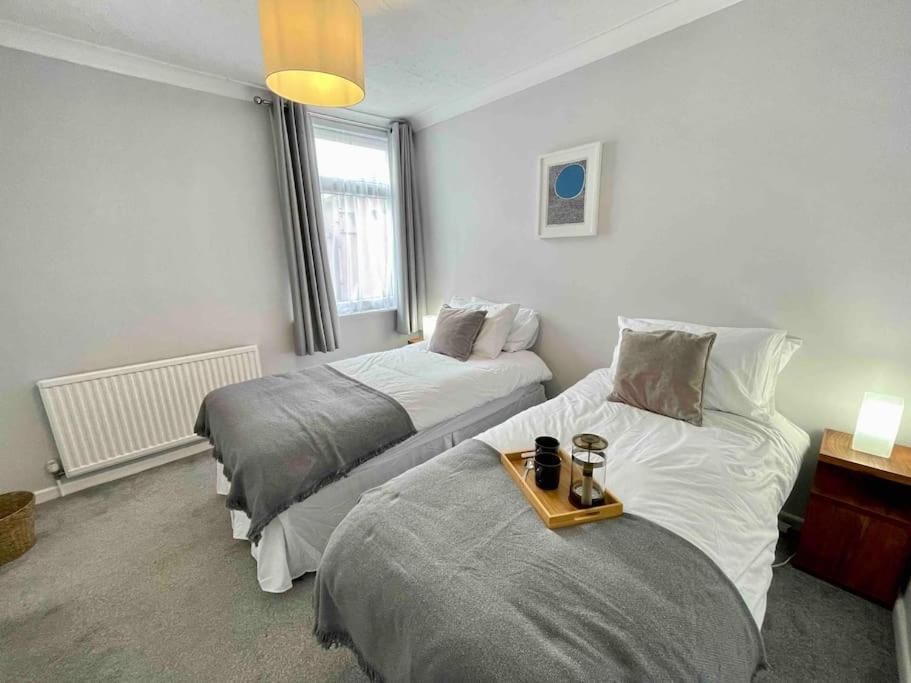 Urban Haven Apartment *