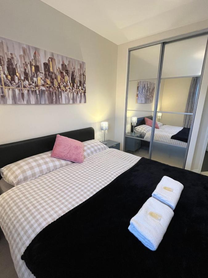 Cosy Two Bedrooms Flat Suitable For A Short Trip Apartment