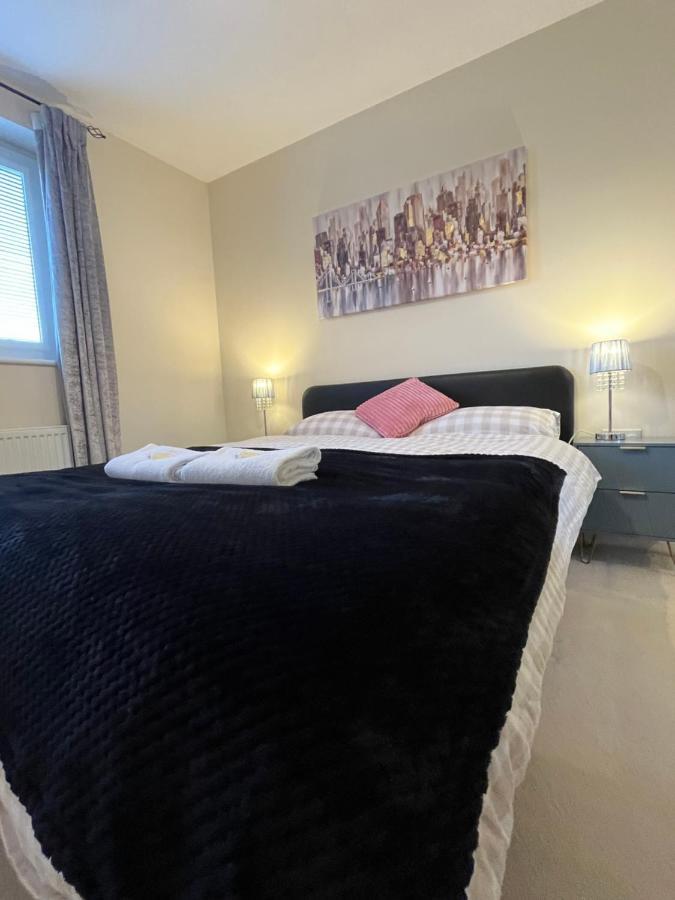 Cosy Two Bedrooms Flat Suitable For A Short Trip Apartment *