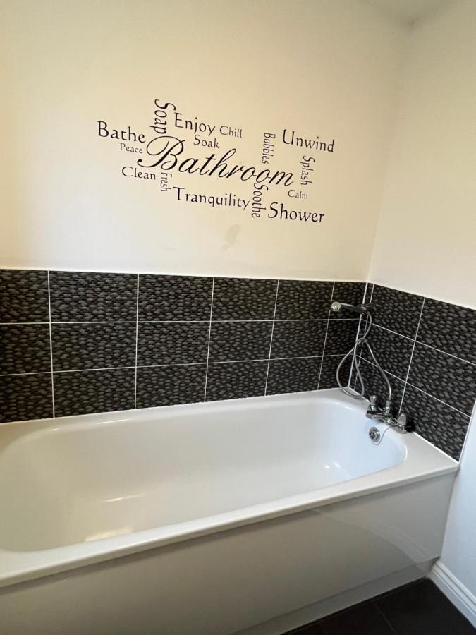 Cosy Two Bedrooms Flat Suitable For A Short Trip Apartment Portsmouth