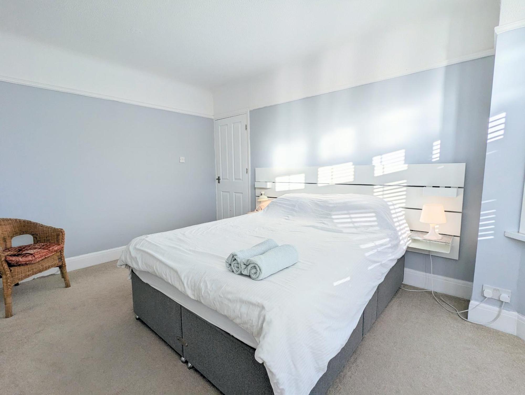 Holiday home Bright Haven: 4-bed With Garden, Spa & Parking Portsmouth