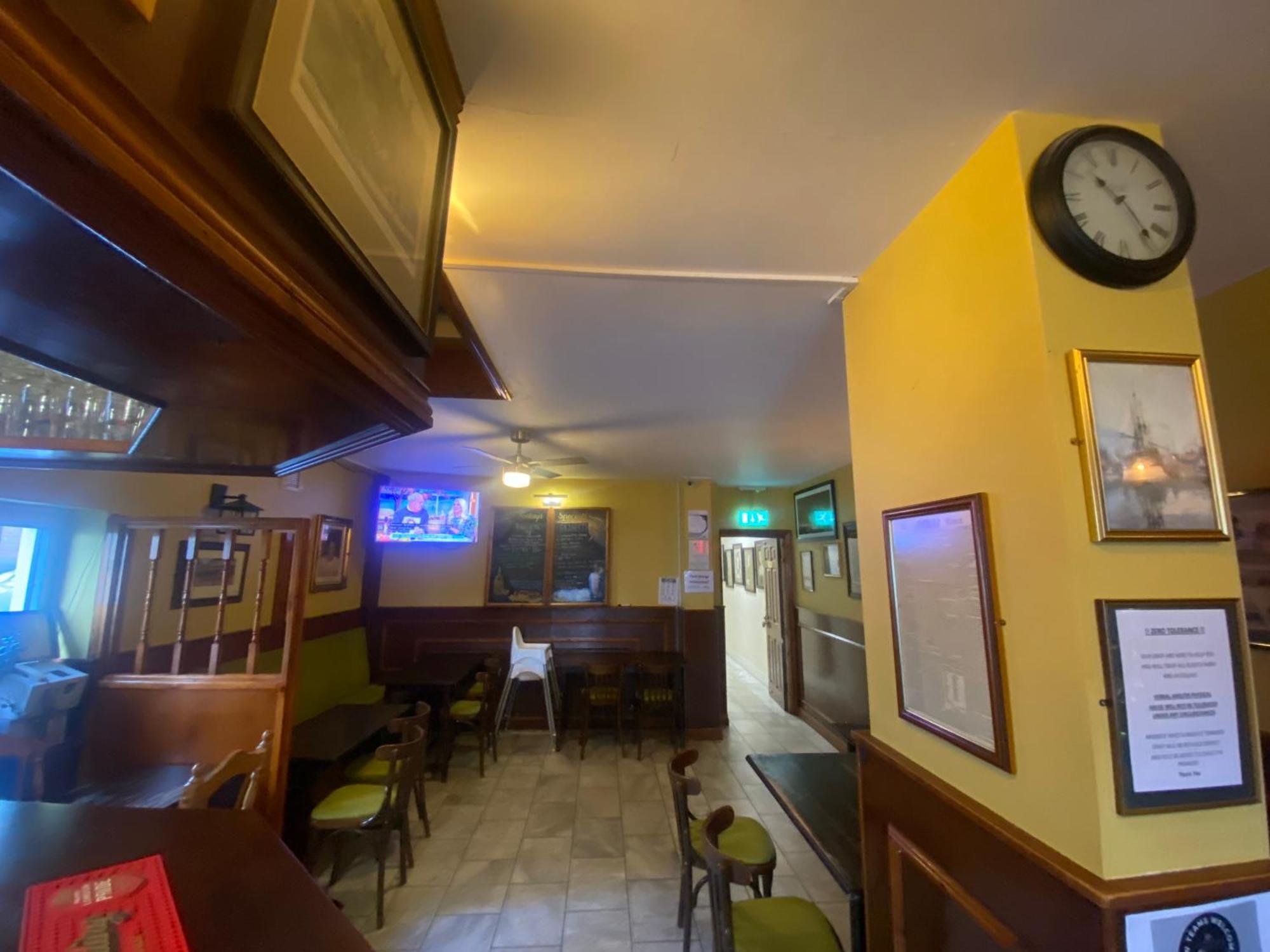 Lady Hamilton Inn