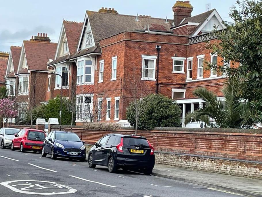 Newly Refurbished 1 Bed Flat Southsea *