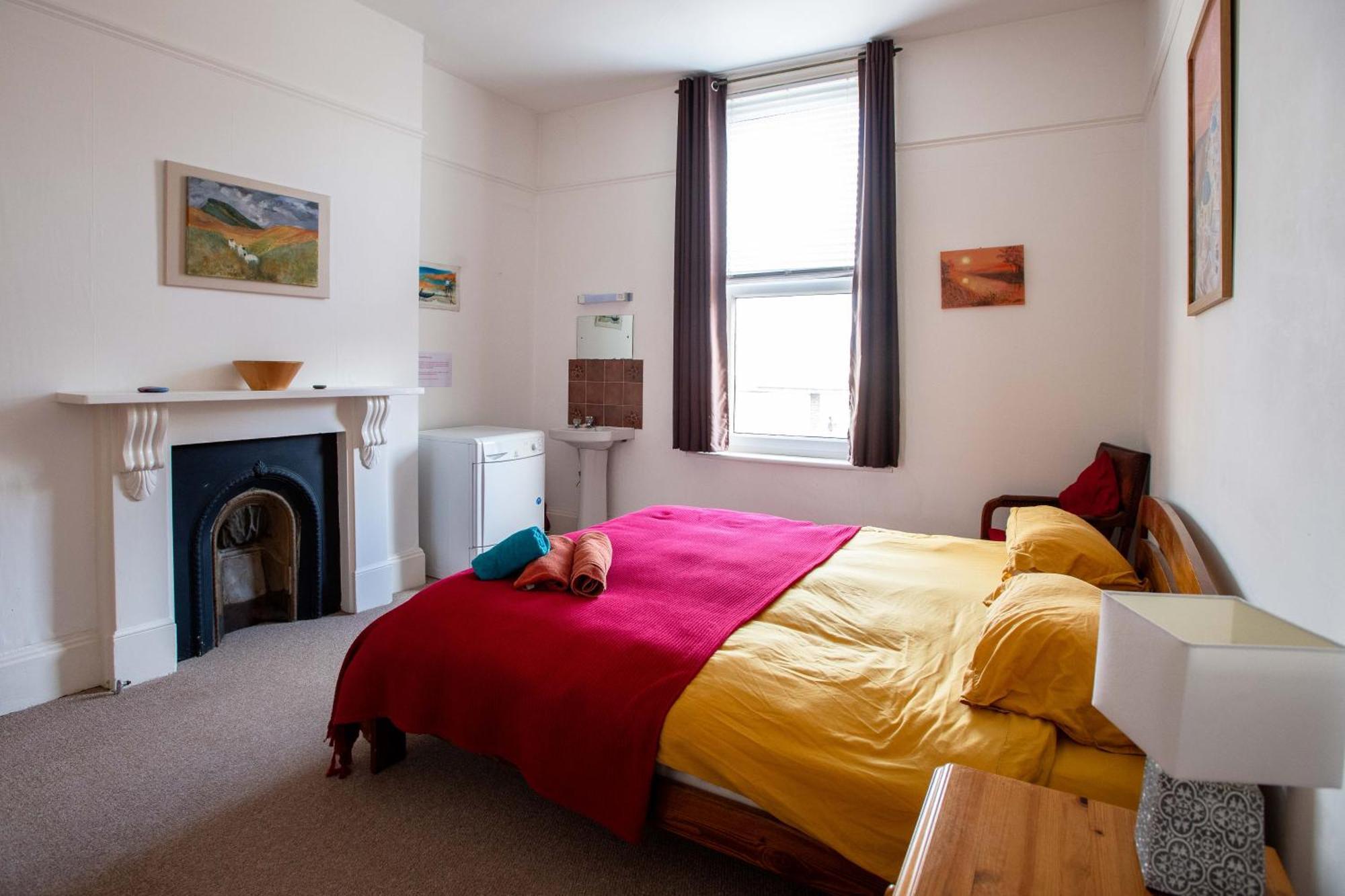 Lennox Apartment