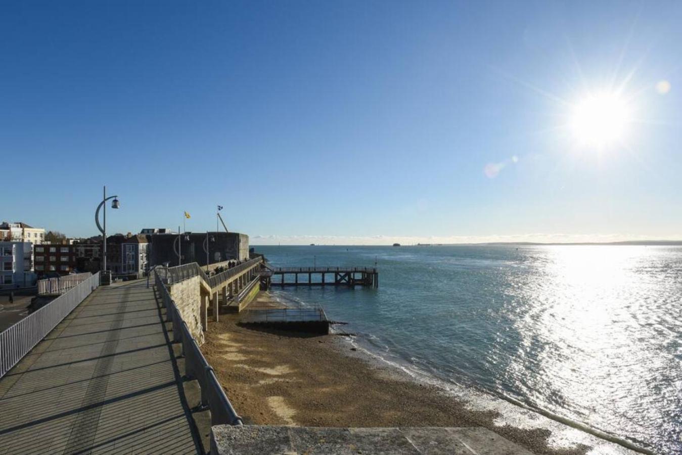 Air Maison - Stylish 2 Bedroom - Short Walk To Southsea Holiday home