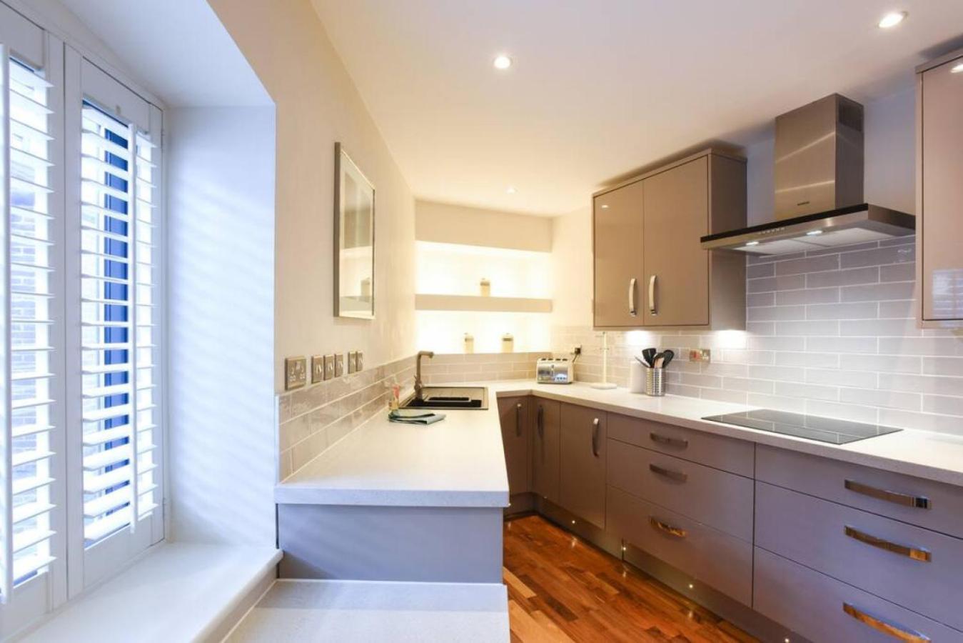 Holiday home Air Maison - Secluded High End 2 Bedroom In Southsea Free Parking
