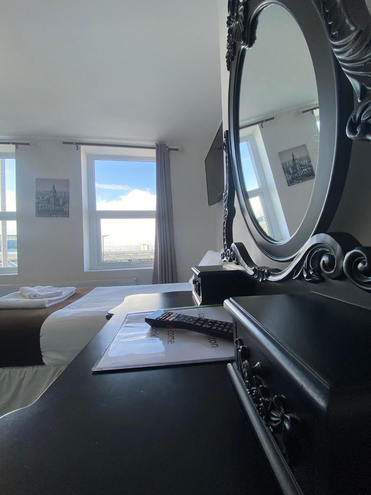 Lady Hamilton Inn 2*