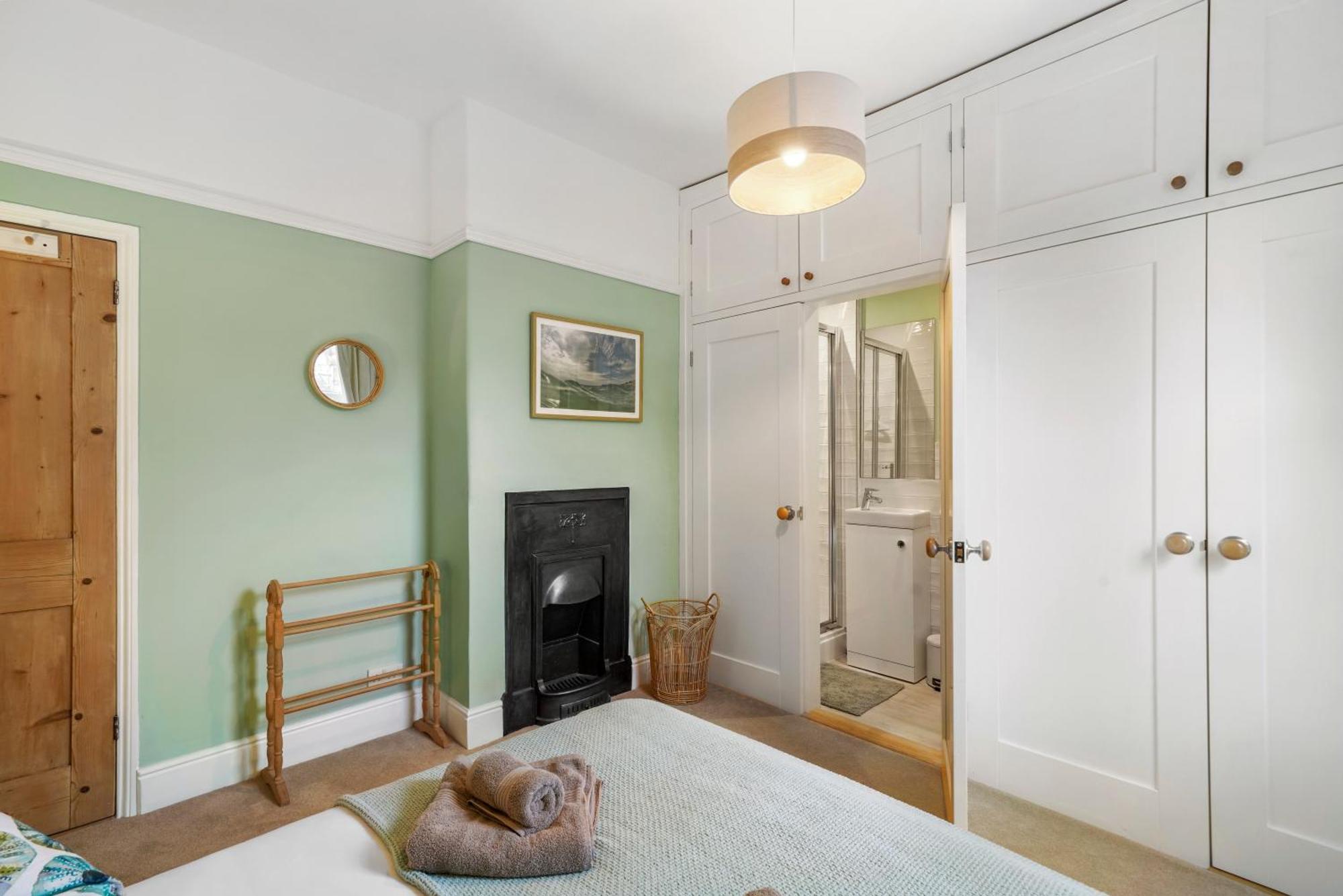 Holiday home Blue Puffin Stays: Spacious 3-bed Townhouse With Free Parking *