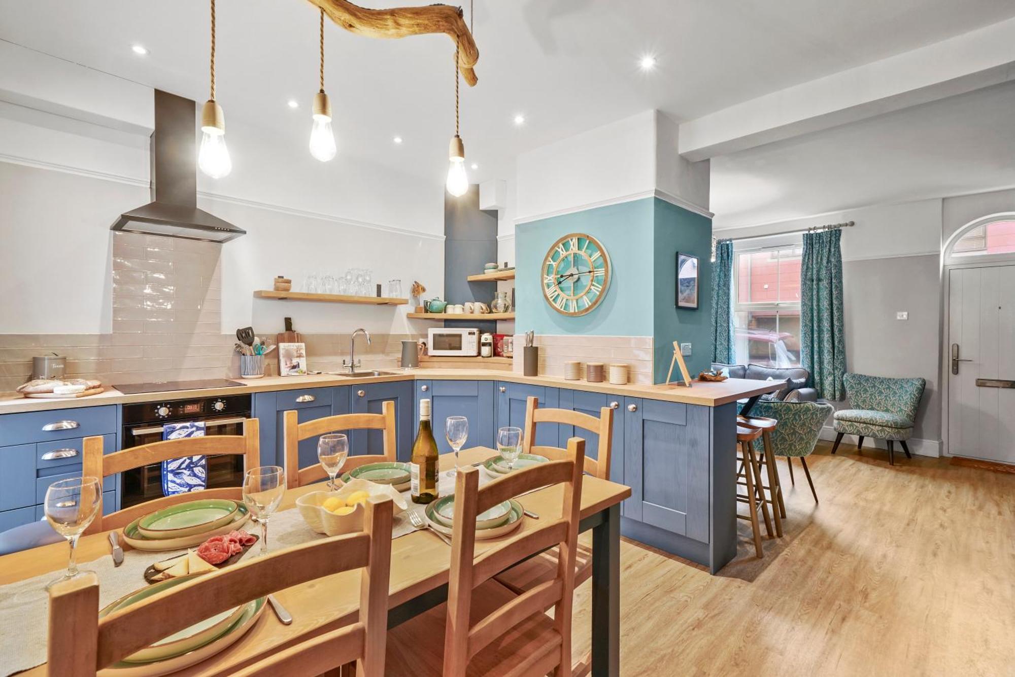 Blue Puffin Stays: Spacious 3-bed Townhouse With Free Parking * Portsmouth