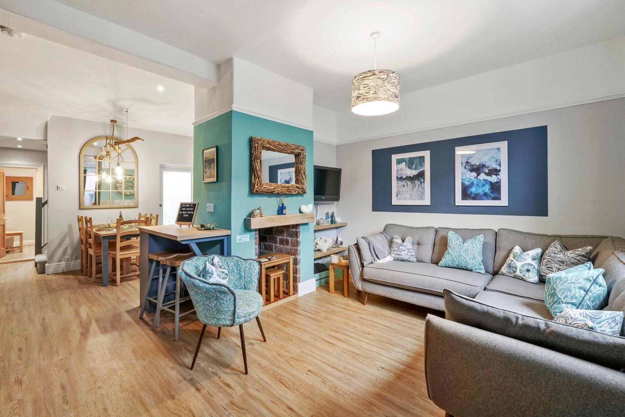 Blue Puffin Stays: Spacious 3-bed Townhouse With Free Parking Holiday home
