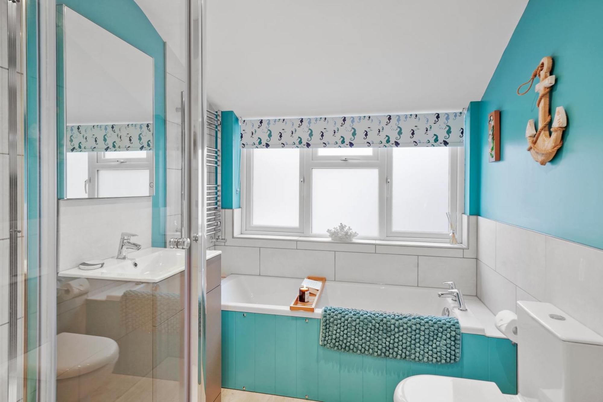 Blue Puffin Stays: Spacious 3-bed Townhouse With Free Parking *