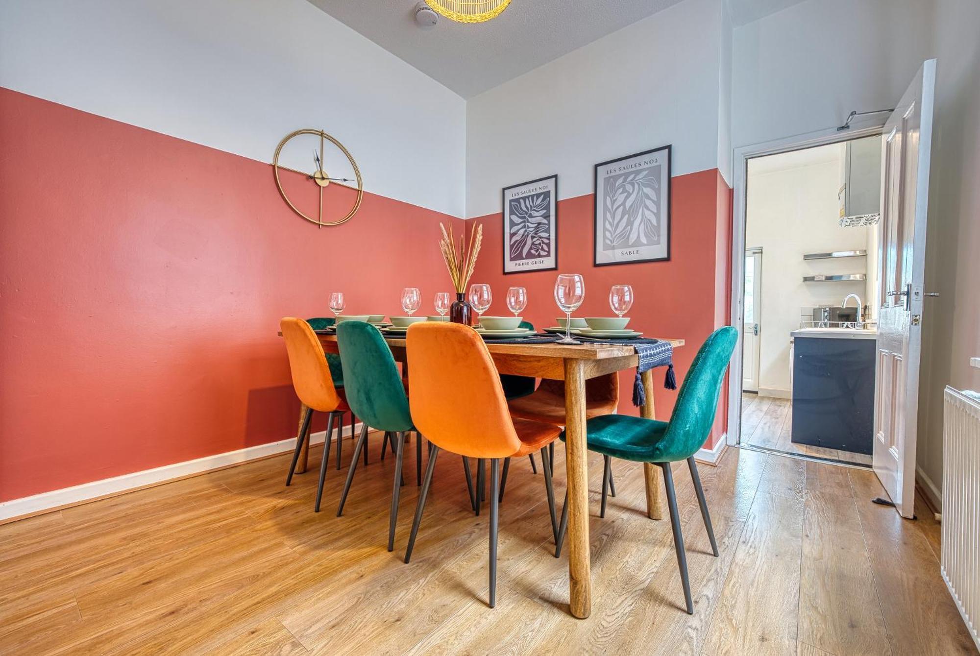 Blue Puffin Manor: Modern 4-bed Pet-friendly House In * Portsmouth