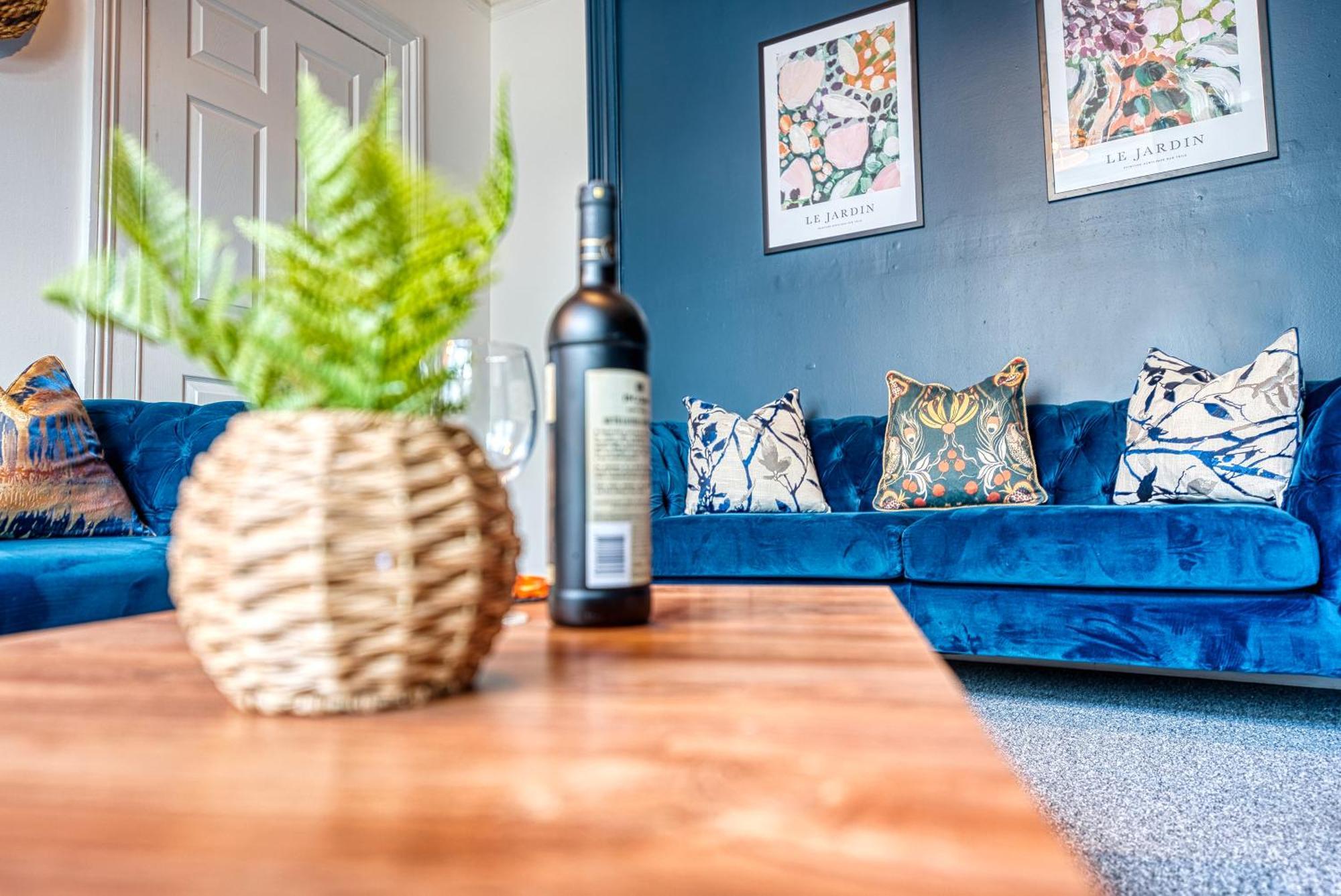 Blue Puffin Manor: Modern 4-bed Pet-friendly House In * Portsmouth