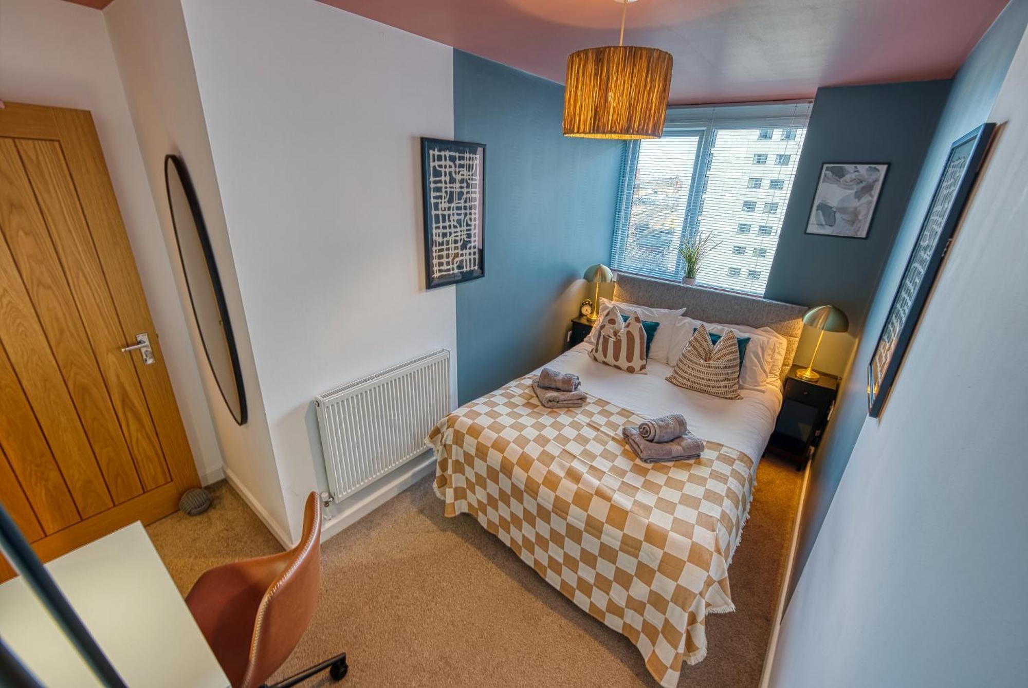 Apartment Blue Puffin Stays: Chic Near Gunwharf Quays & Portsmouth