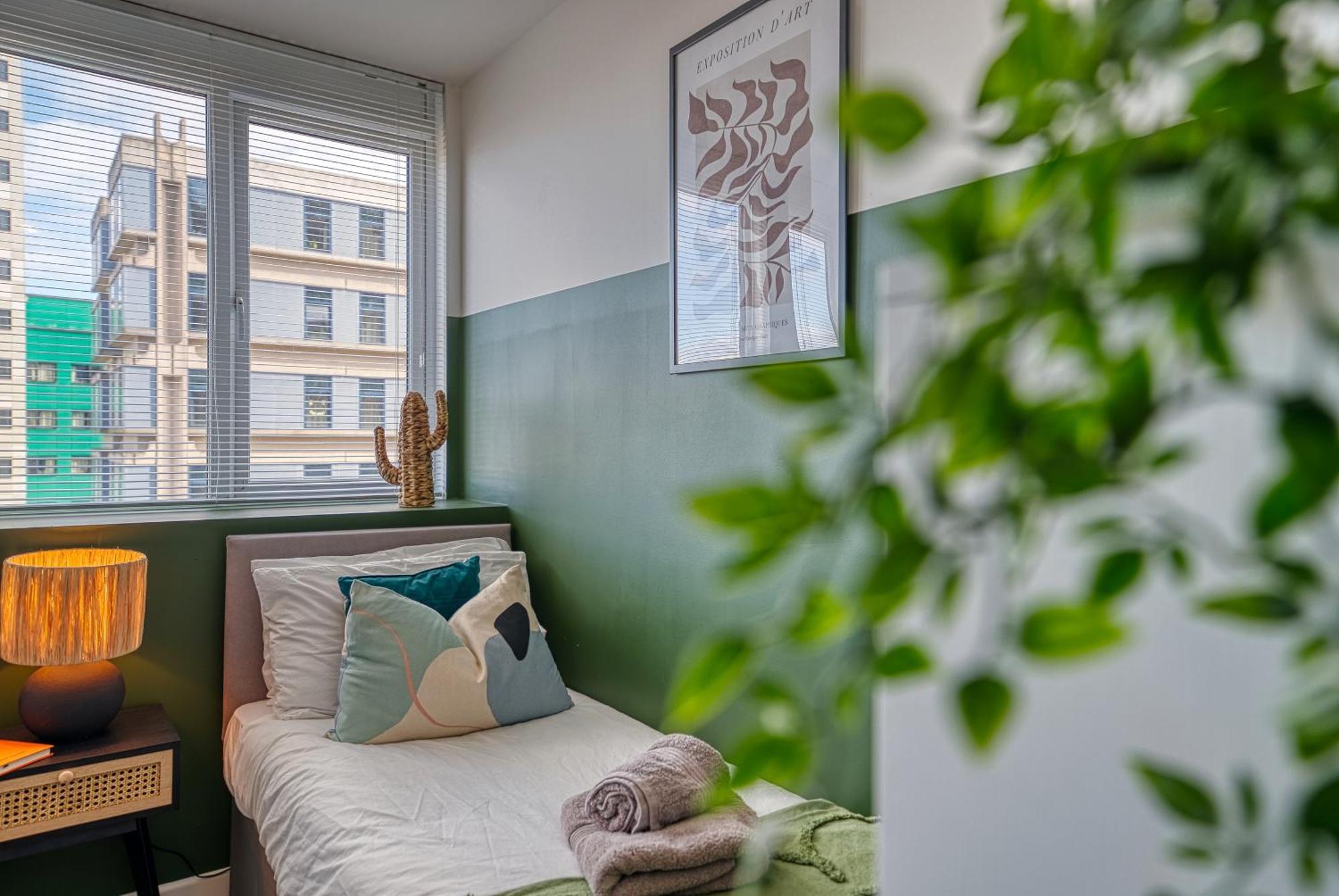 Blue Puffin Stays: Chic Near Gunwharf Quays & * Portsmouth