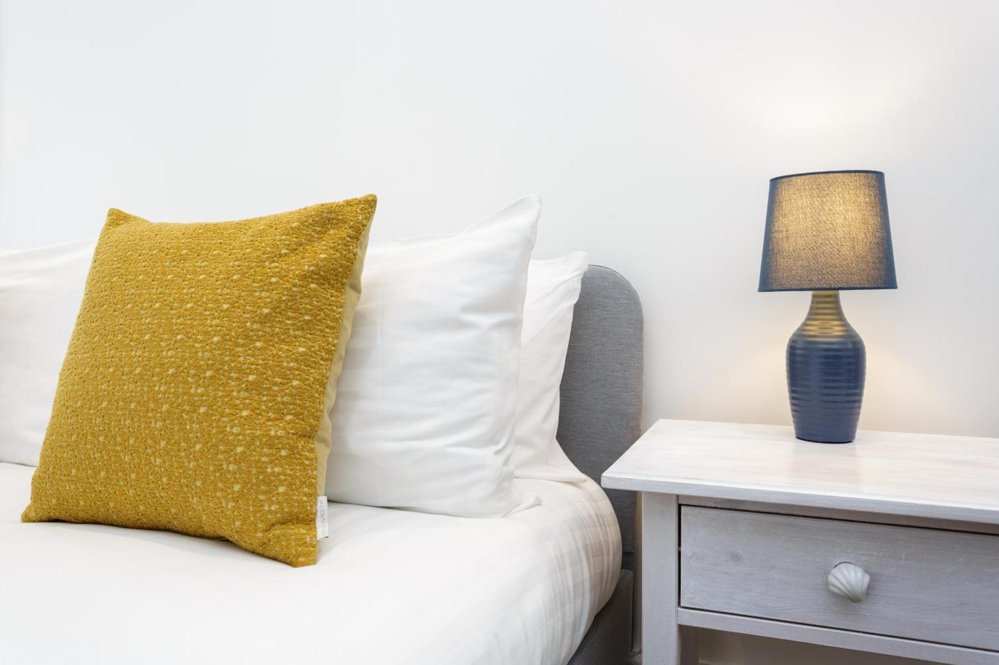 Percy Terrace - Charming 2 Bedroom Town House Holiday home Portsmouth