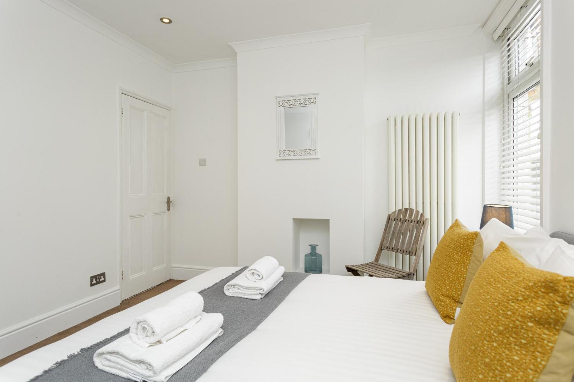 Percy Terrace - Charming 2 Bedroom Town House Portsmouth