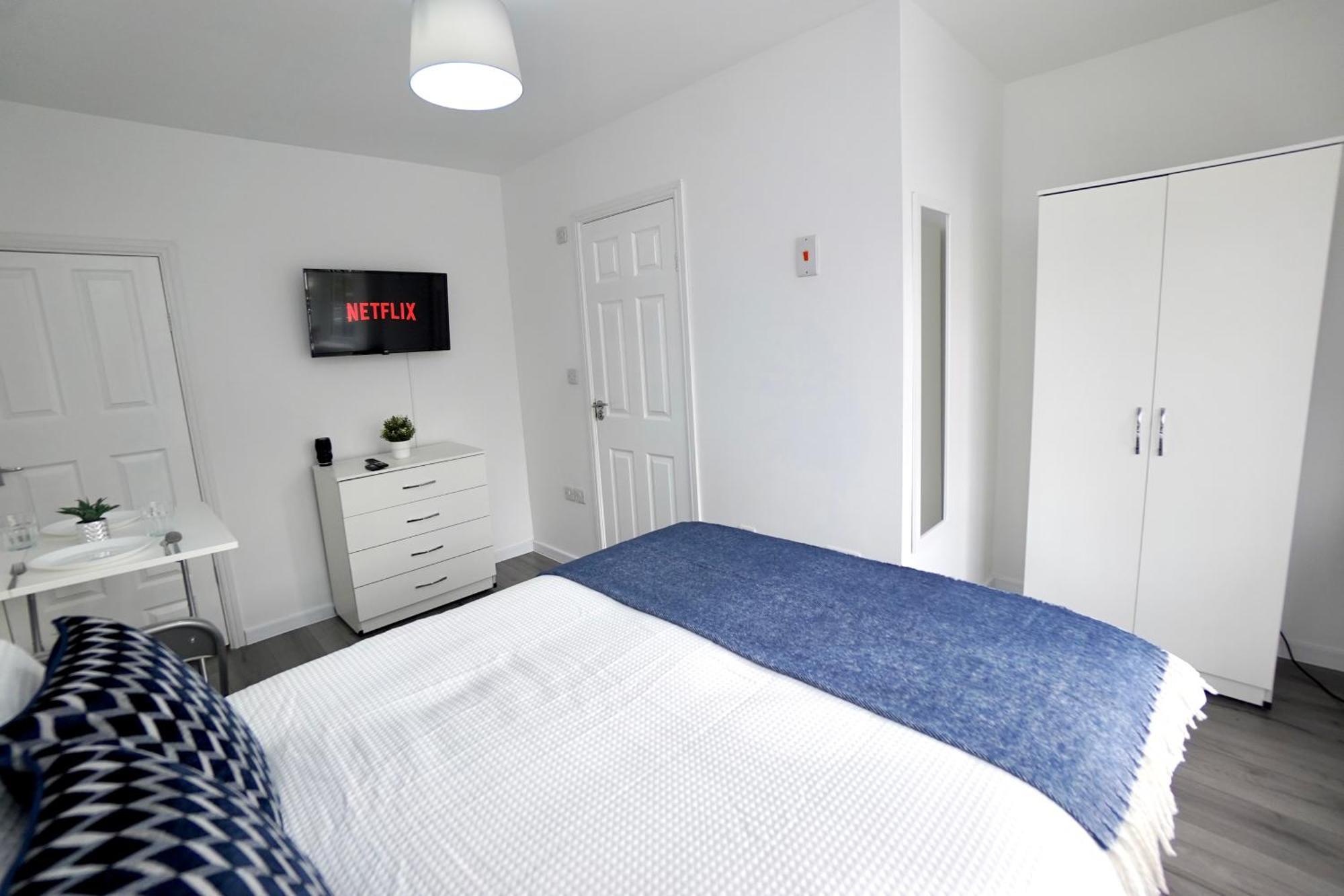Luxury Flats In Southsea - Free Parking Apartment