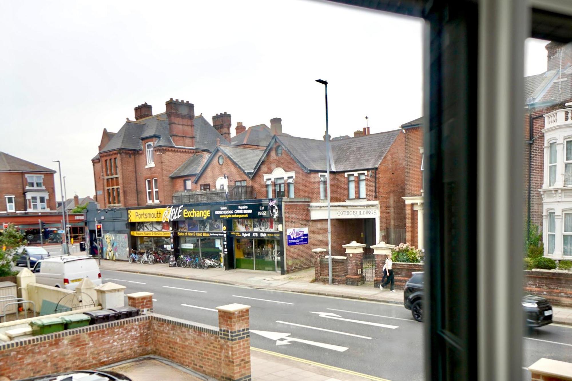 Apartment Luxury Flats In Southsea - Free Parking *