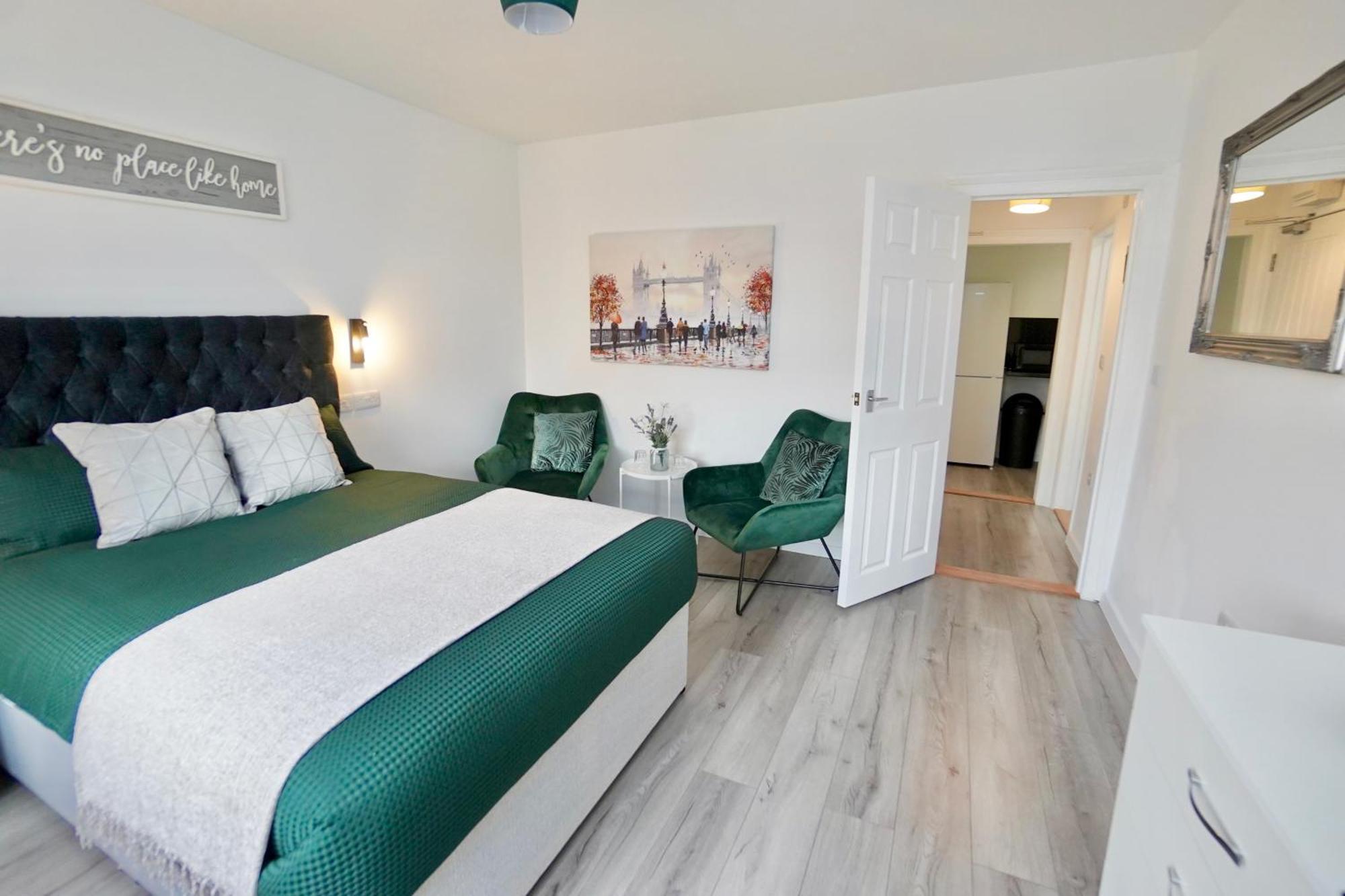 Luxury Flats In Southsea - Free Parking Portsmouth