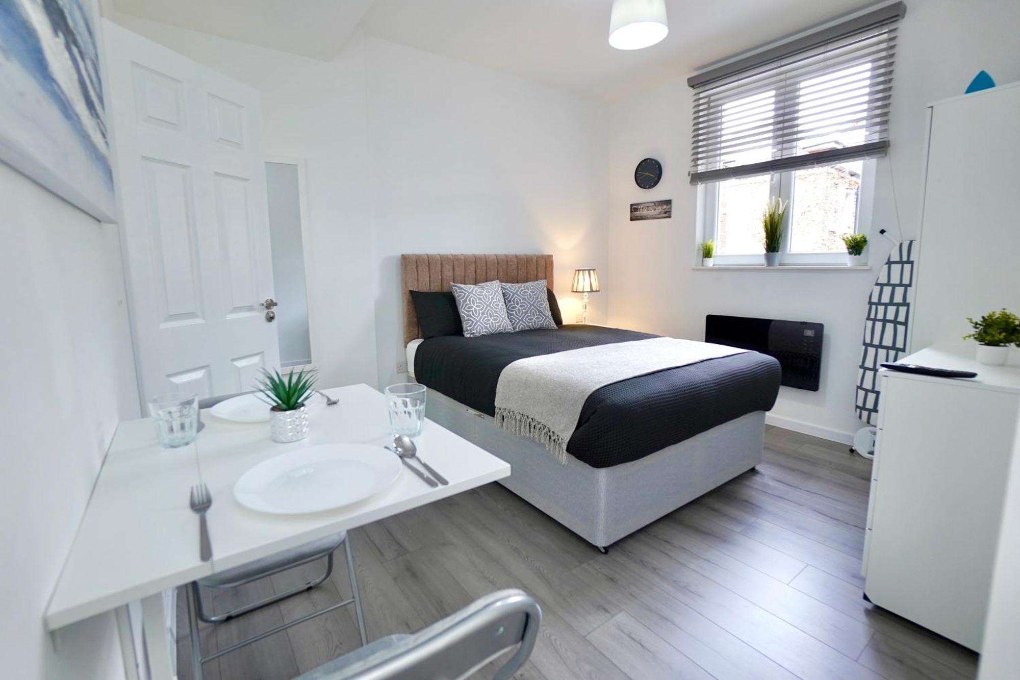 Luxury Flats In Southsea - Free Parking Apartment