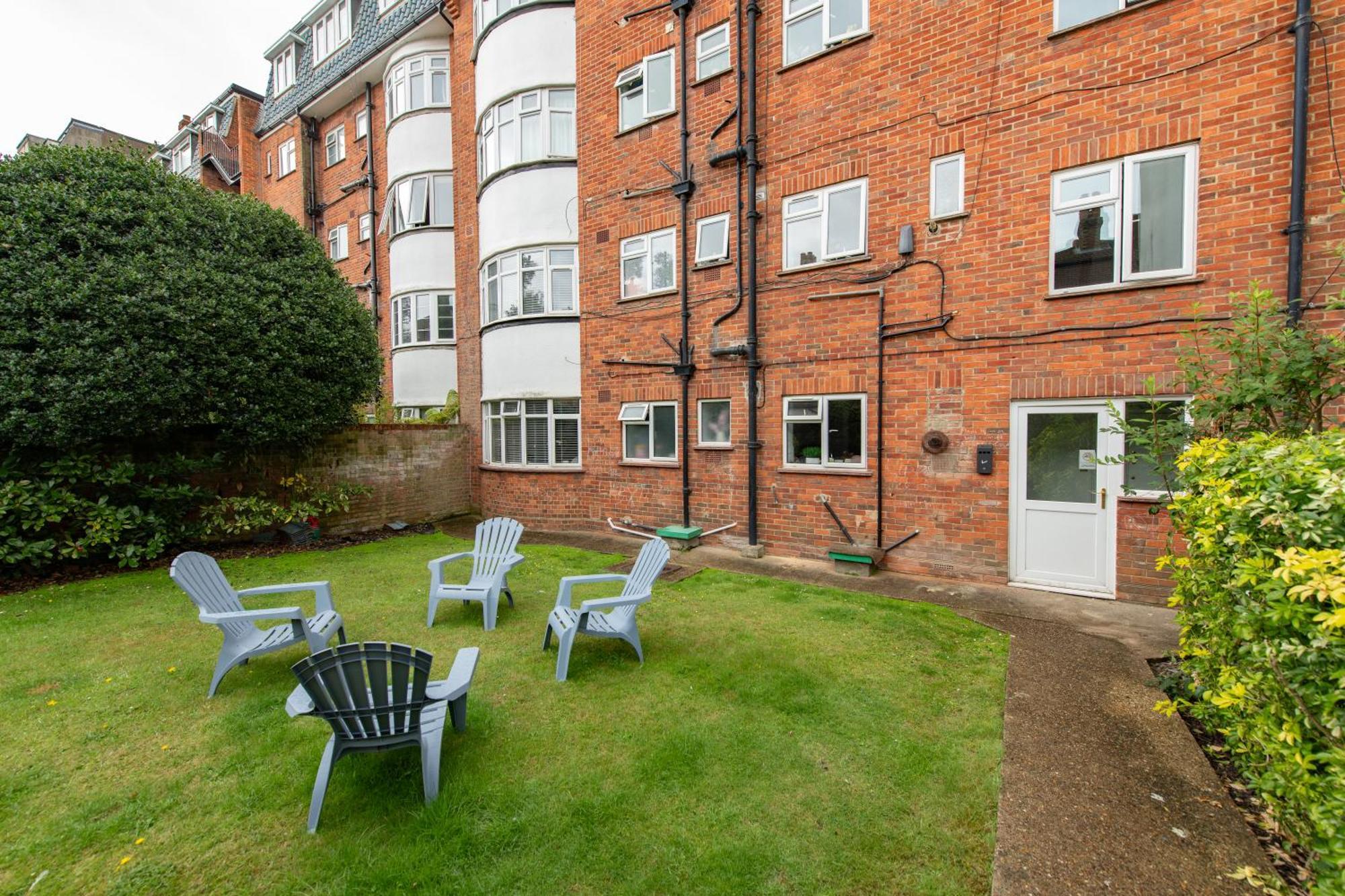 Solent Court