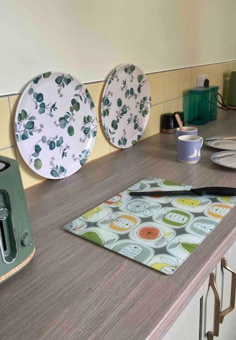 Holiday home Spacious Semi-detached Southsea House, Free Parking On Drive *