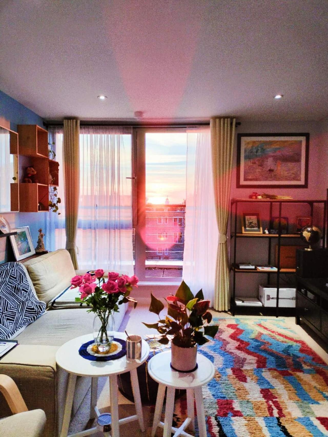 Guest house A Stylish Flat Offering A Private Bedroom Near Landmark Of Portsmouth