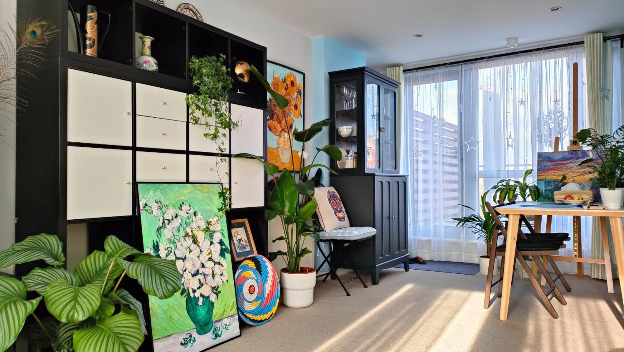A Stylish Flat Offering A Private Bedroom Near Landmark Of