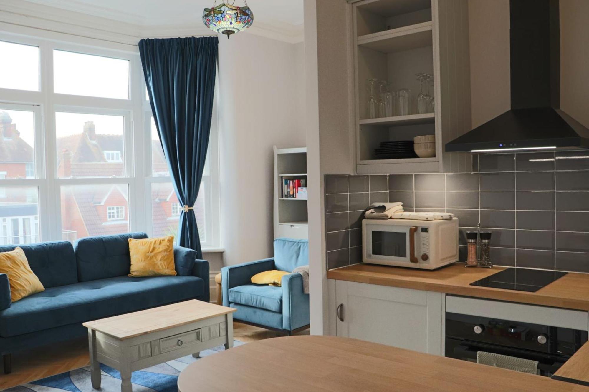 Newly Refurbished 1 Bed Flat Southsea