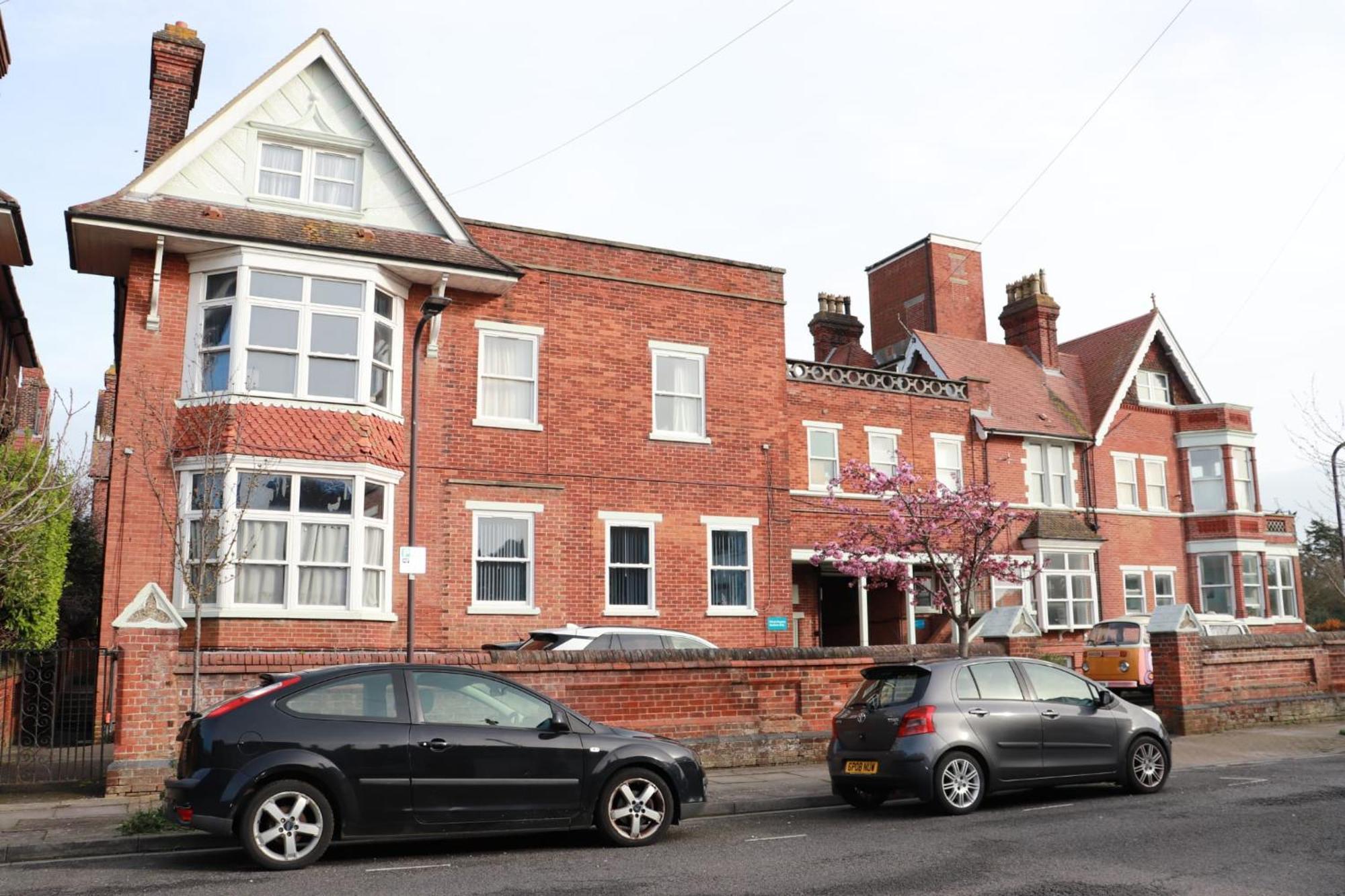 Newly Refurbished 1 Bed Flat Southsea Apartment