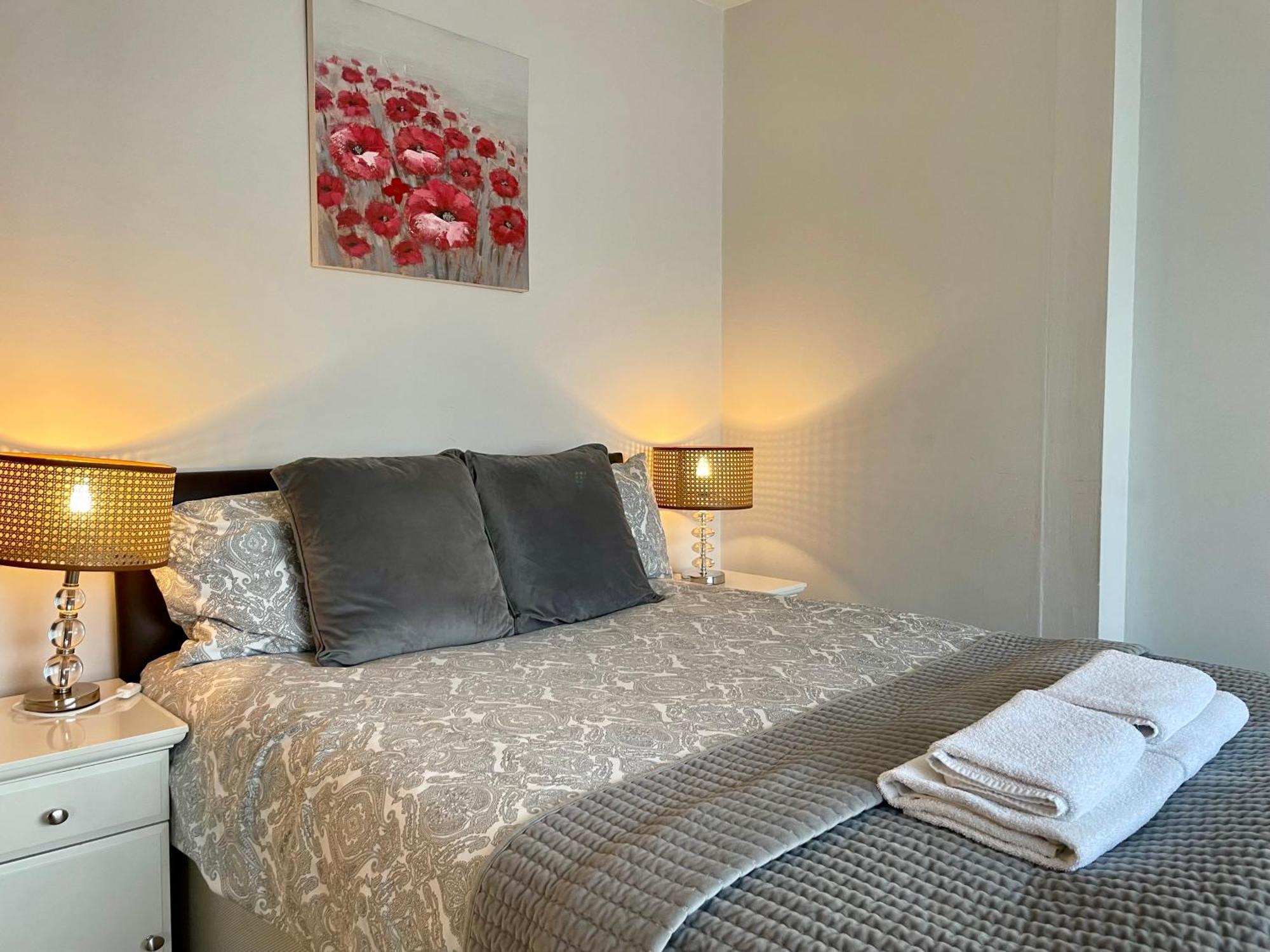 Somers House - Pet Friendly & Parking * Portsmouth