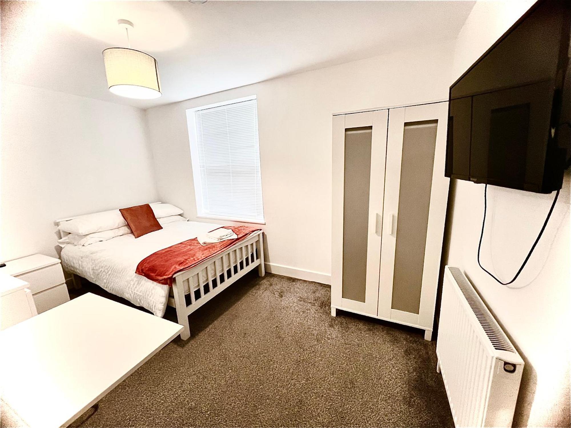 The Coral & Southsea Guest house *