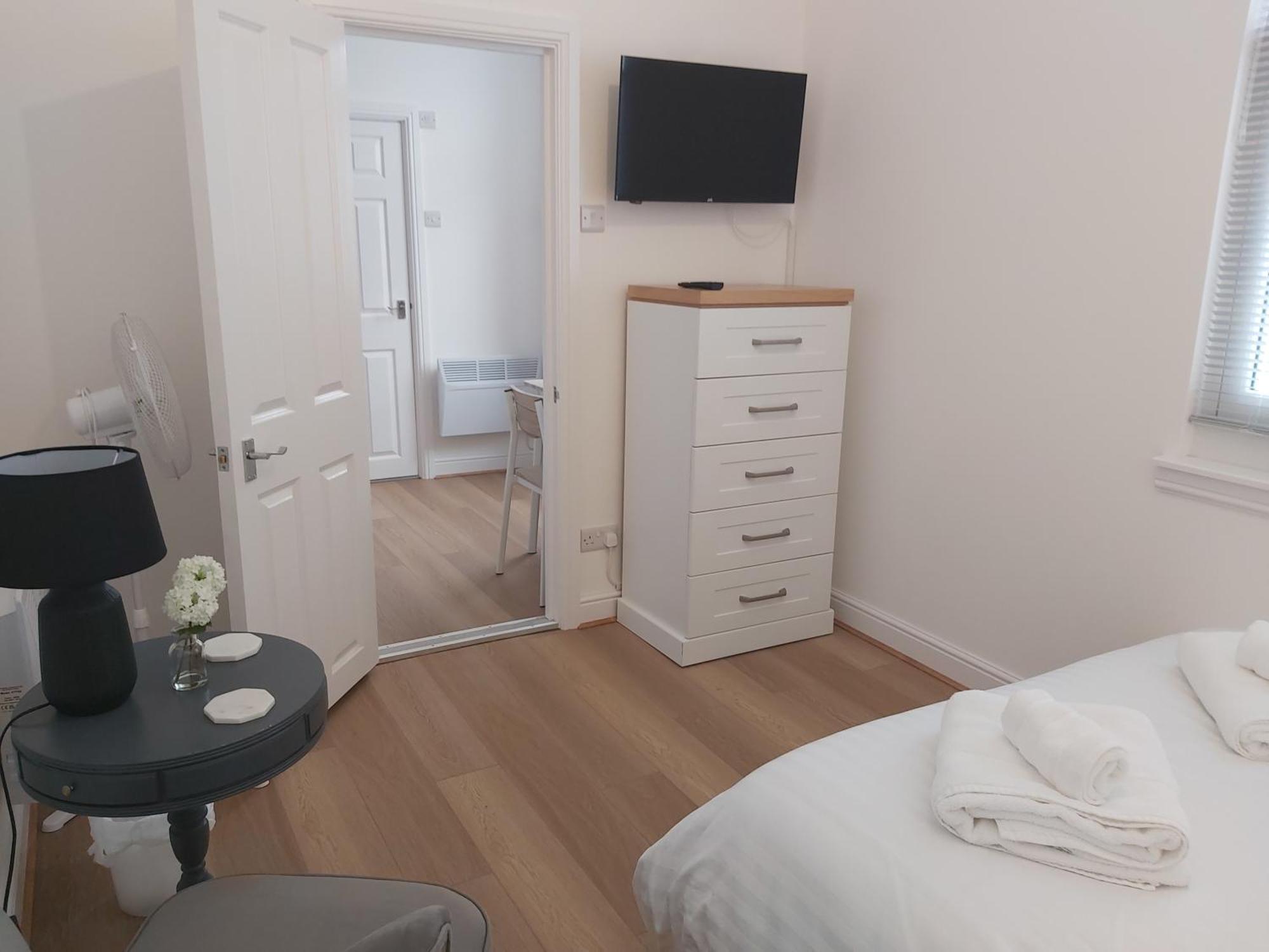 Flat 7 - Newly Renovated Apartment *