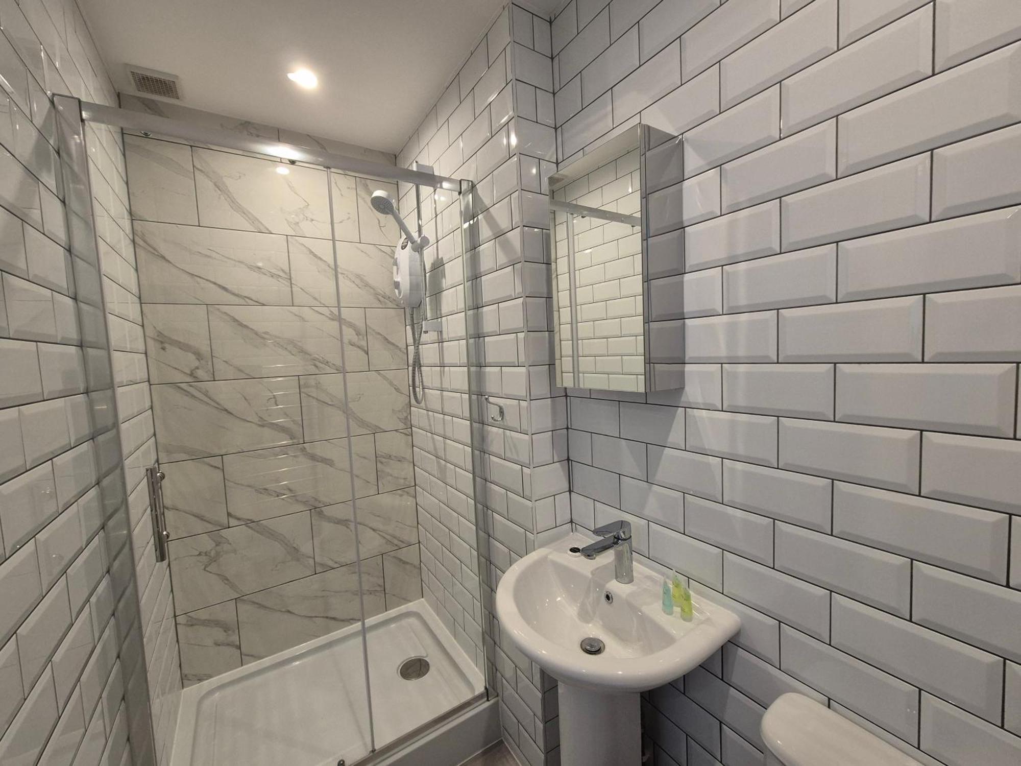 Apartment #2 Fully Refurbished *