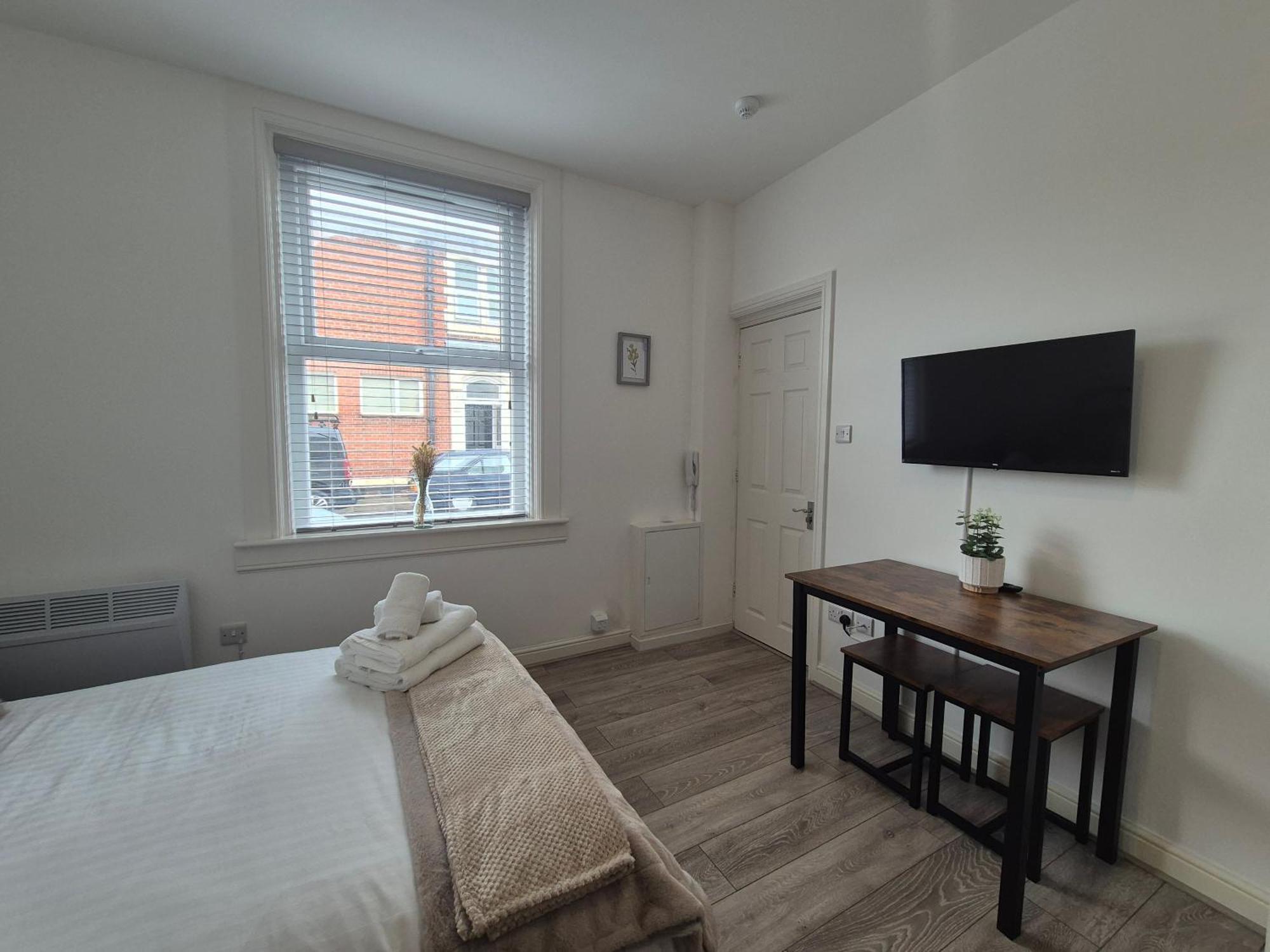 Apartment #2 Fully Refurbished *